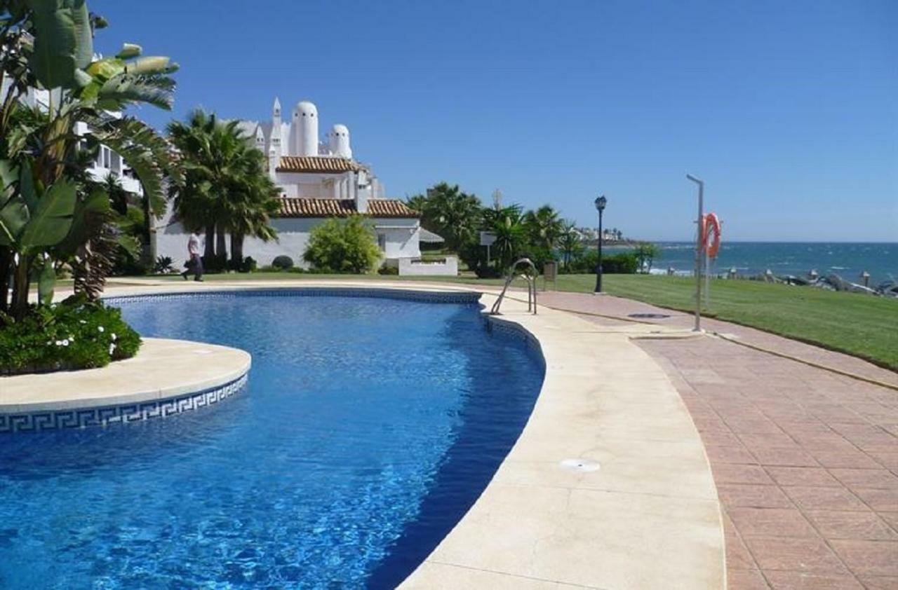 Apartamento Playa De La Lucera La Cala De Mijas Luaran gambar
