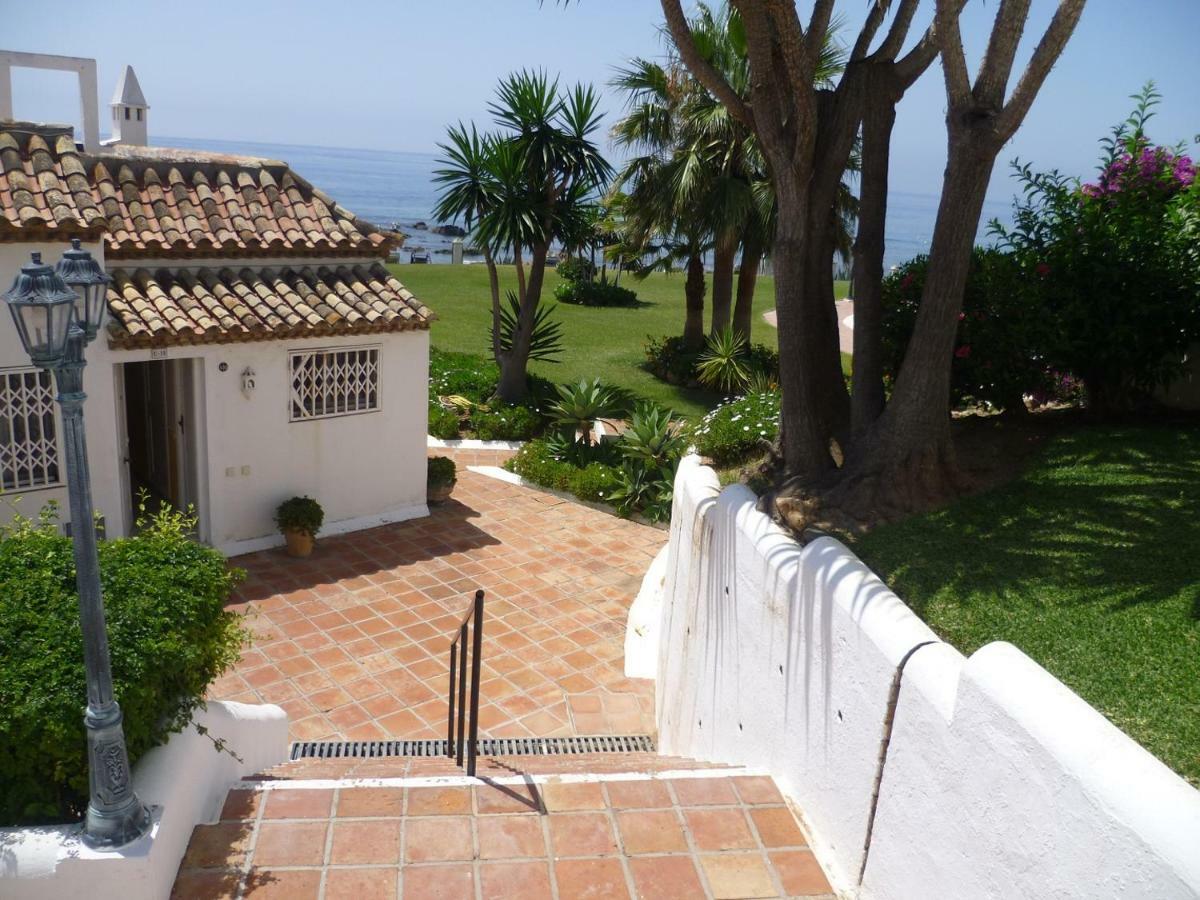 Apartamento Playa De La Lucera La Cala De Mijas Luaran gambar